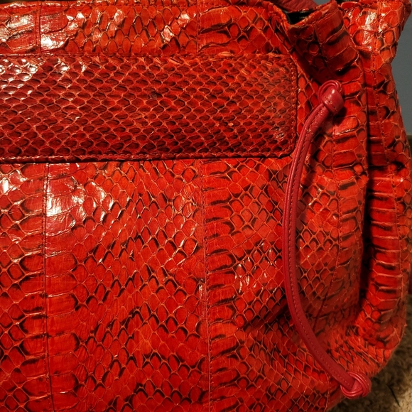 Snakeskin (Genuine) Red/Blk Shoulder Bag Divina Firenze EUC 10×17×5.5 & 15"Strap - Picture 4 of 8